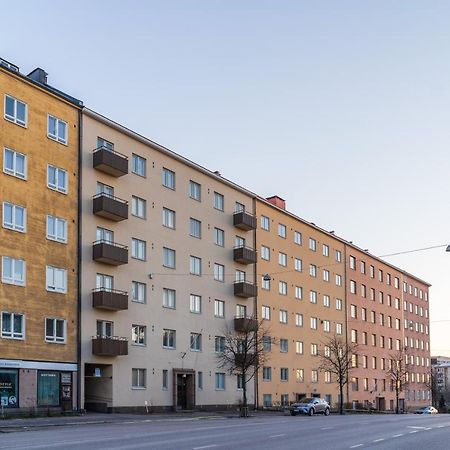 Kaksio Kulttuuritalon Ja Linnanmaen Vieressa Helsinki Dış mekan fotoğraf